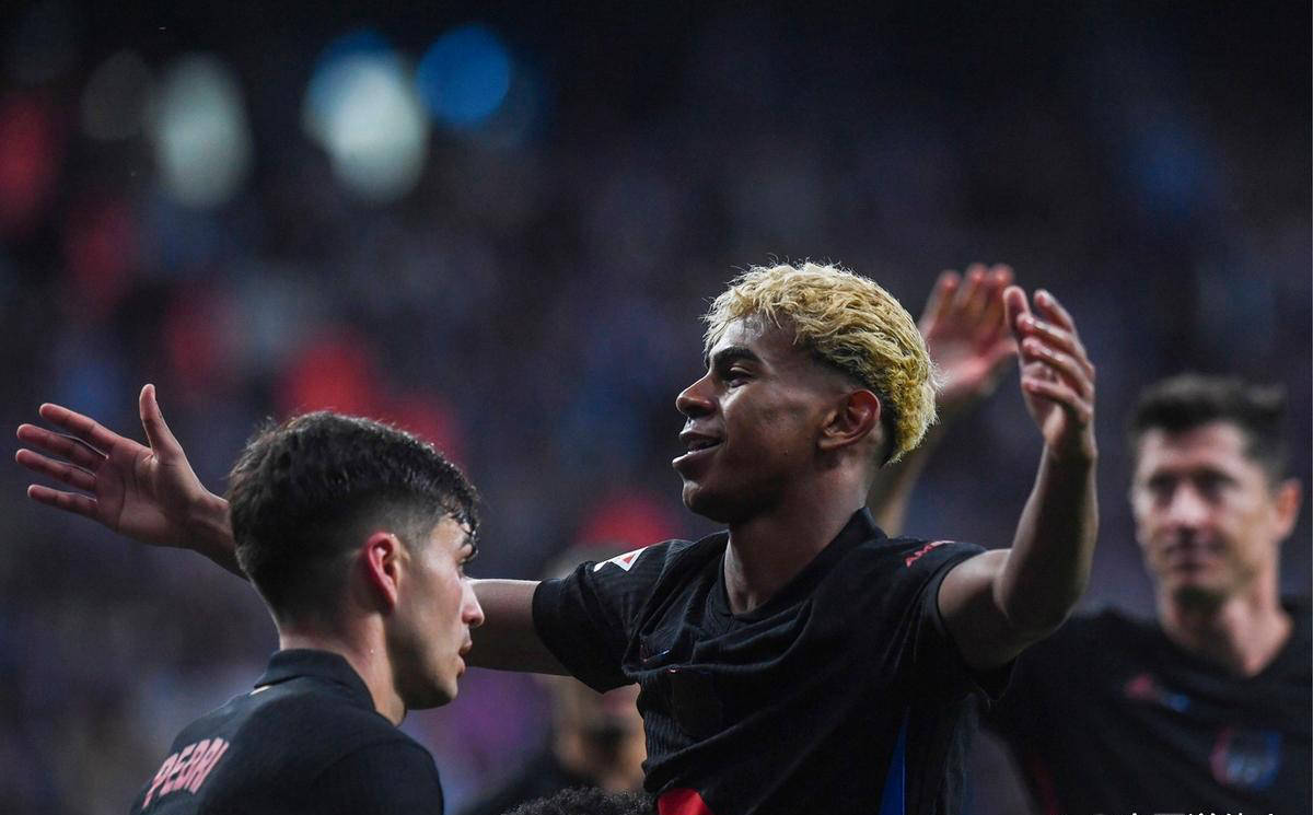 kaiyun官网-莱万多夫斯基连续十五场比赛得分超过挺进下一轮，热火挑战极限！