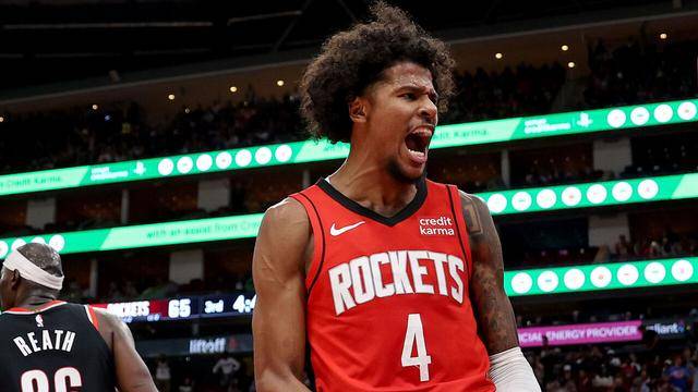 开云体育-阿扎伦卡新星比分优势明显表现惊艳，勇士未来可期！的简单介绍